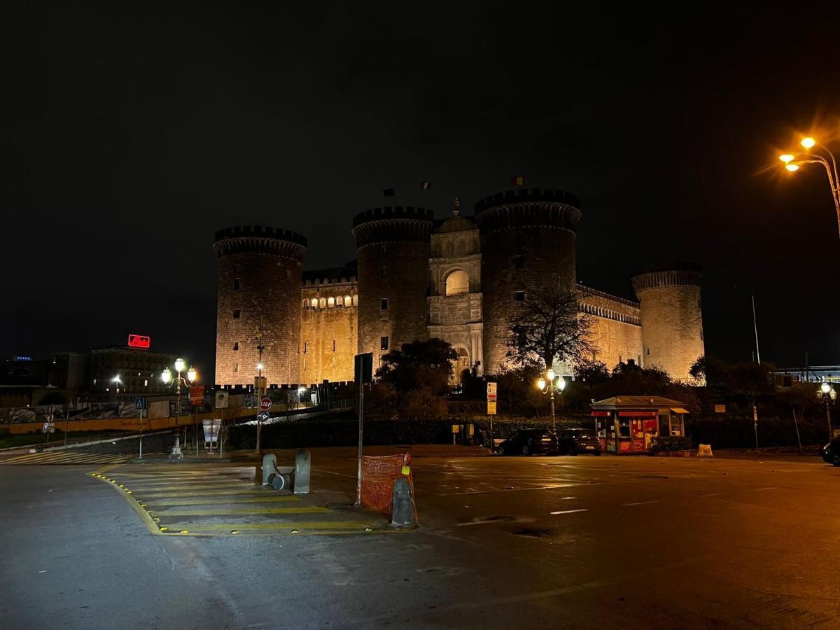 Twin Towers Naples Luxury Bed & Breakfast Exterior photo